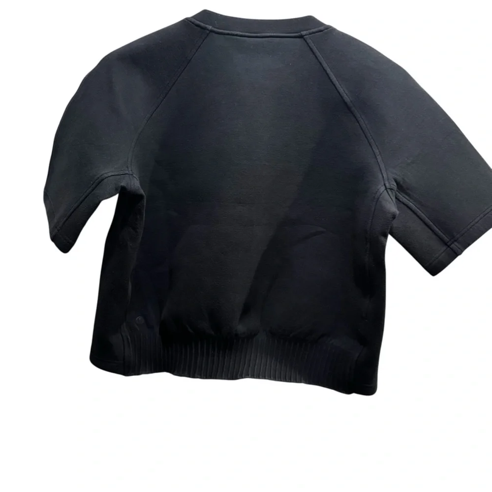 Lululemon NTS Cropped Short Sleeve Sweatshirt Black  Size 10 - Picture 3 of 10